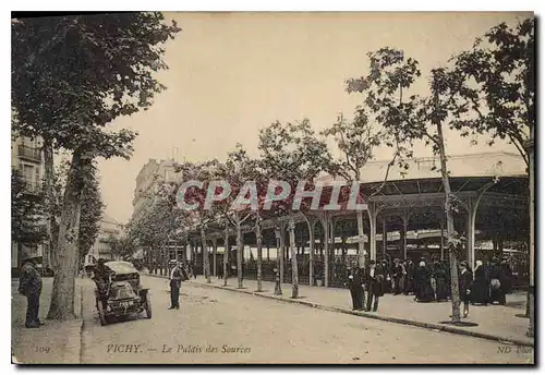 Cartes postales Vichy Le Palais des Sources Automobile