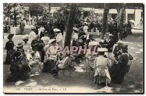 Cartes postales Vichy Un Coin du Parc