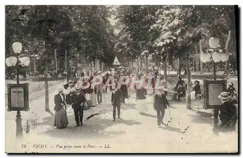 Cartes postales Vichy Veue prise dans le Parc