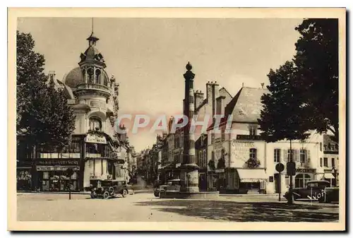 Cartes postales Moulins (Allier) Place et rue d'Allier