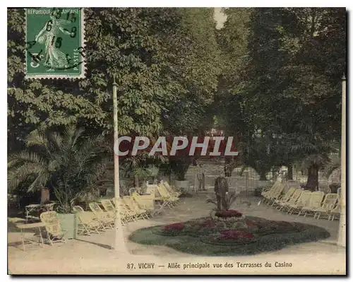 Cartes postales Vichy Allee principale vue des Terrasses du Casino