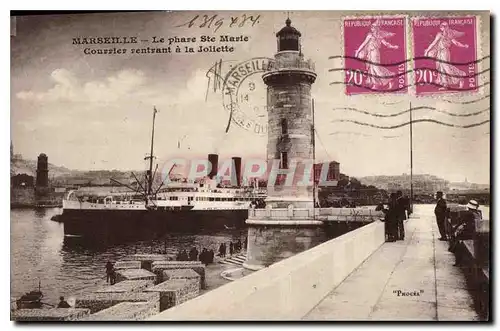 Ansichtskarte AK Marseille Le Phare Ste Marie Courrier rentrant a la Joliette