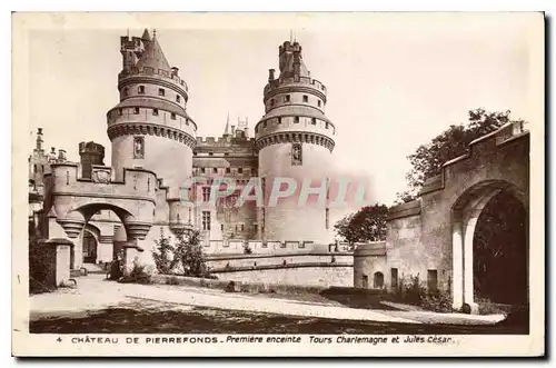 Cartes postales Chateau de Pierrefonds Premiere enceinte Tours Charlemagne et Jules Cesar