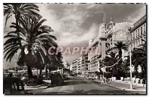 Cartes postales Nice A M la Promenade des Anglais et ses magnifiques palmiers le palais de la Mediterranee