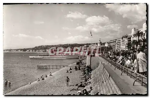 Ansichtskarte AK Nice A M une des plages de la promenade Anglais et le bateau de croisiere le Gallus