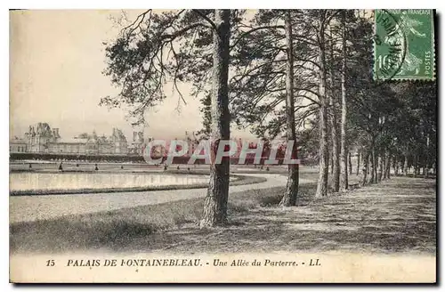 Ansichtskarte AK Palais de Fontainebleau une Allee du Parterre