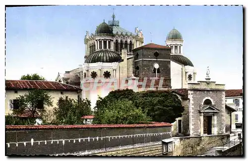 Cartes postales La Basilique et l'Ancienne Eglise d'Ars Ain