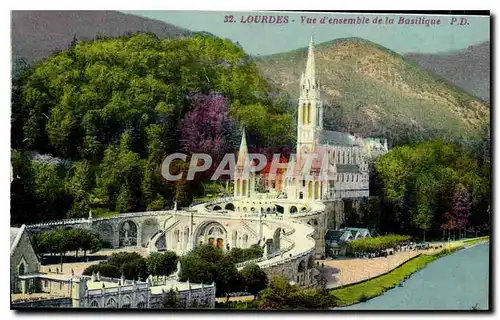 Cartes postales Lourdes vue d'ensemble de la Basilique