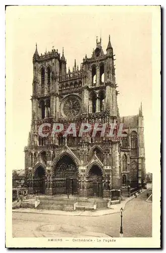 Cartes postales Amiens cathedrale la facade