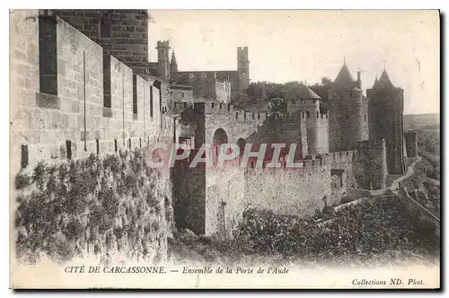 Cartes postales Cite de Carcassonne ensemble de la porte de l'Aude