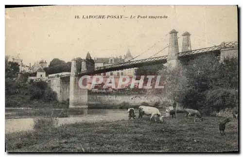 Cartes postales La Roche Posay le pont suspendu Vaches
