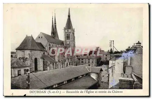 Ansichtskarte AK Dourdan S et O Ensemble de l'Eglise et entree du Chateau