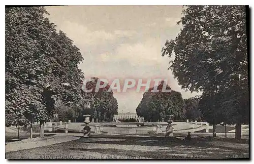 Ansichtskarte AK Saint Cloud Le Parc Le bassin des vingt quatre jets et les ruines du Palais