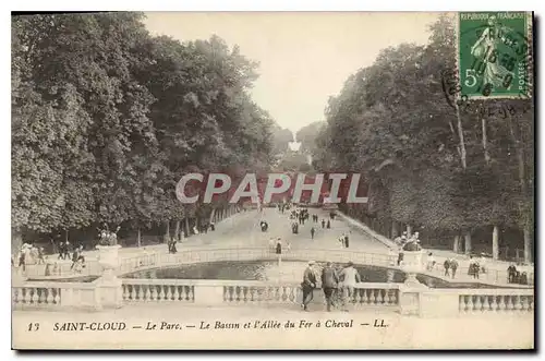 Ansichtskarte AK Saint Cloud Le Parc Le Bassin et l'Ellee du Fer a Cheval