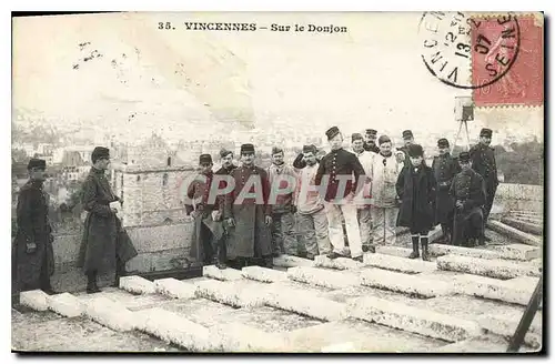 Cartes postales Vincennes Sur le Donjon Militaria