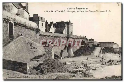 Cartes postales Cote d'Emeraude Saint Malo Remparts et Porte des Champs Vauverts