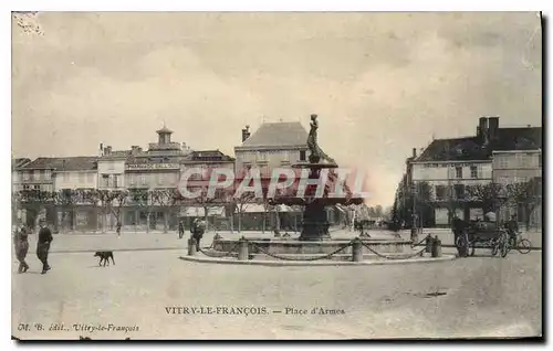 Cartes postales Vitry le Francois Place d'Armes