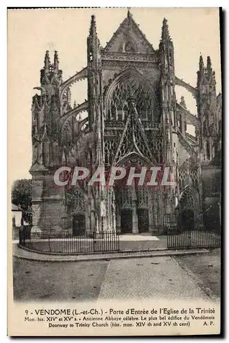 Cartes postales Vendome L et Ch porte d'entree de l'eglise de la Trinite Mon His XIV et XV S ancienne Abbaye cel