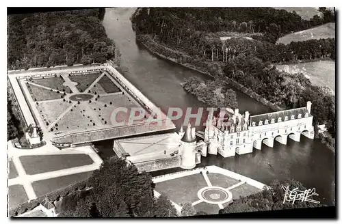 Ansichtskarte AK En Touraine Chenonceau Indre et loire vue aerienne ensemble du chateau et des jardins et Vallee