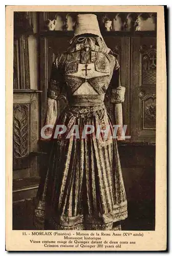 Ansichtskarte AK Morlaix Finistere Maison de la Reine Anne Vieux costume rouge de Quimper