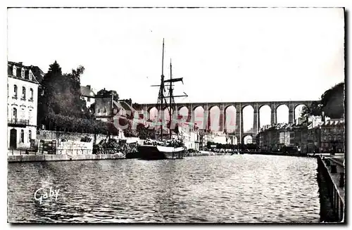 Ansichtskarte AK Morlaix Finistere Quai du Treguier et le Viaduc