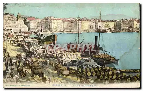 Cartes postales Marseille un coin du Vieux port