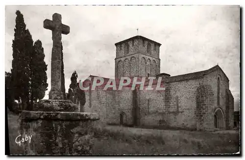 Cartes postales Pouzauges Vendee eglise du Vieux Pouzauges et le Calvaire