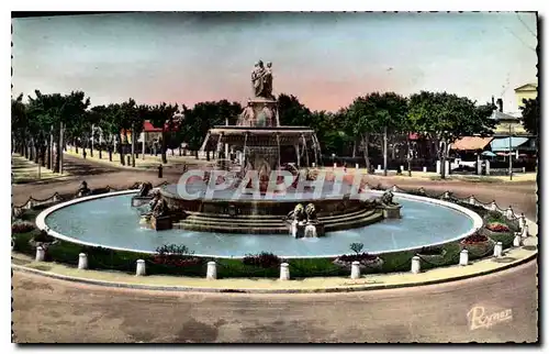 Cartes postales Aix en Provence Grande Fontaine sur la Rotonde