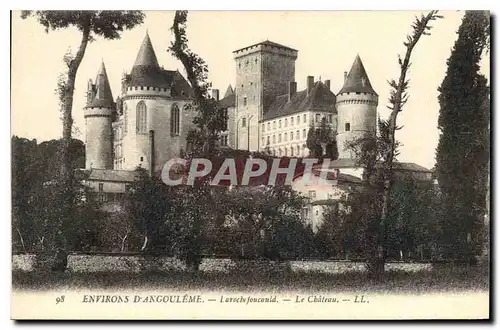 Ansichtskarte AK Environs D Angouleme Larochefoucauld Le Chateau