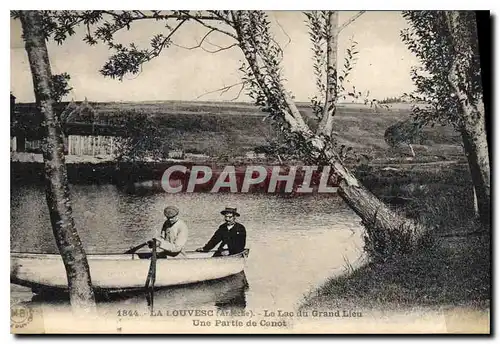 Cartes postales La Louvesc Ardeche Le Lac du Grand Lieu Une Partie de Canot