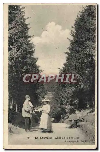 Cartes postales La Louvesc Allee de la Fontaine Mendiant Femme