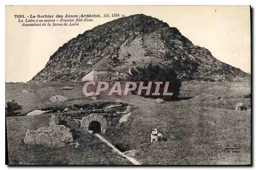 Ansichtskarte AK Gerbier des Joncs (Ardeche) alt 1554 m La Loire a sa source Premlier filet d'eau descendant de l