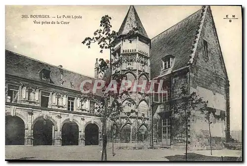 Ansichtskarte AK Bourges Le Petit Lycee Vue prise de la Cour