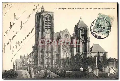 Ansichtskarte AK Bourges La Cathedrale vue prise des Nouvelles Galeries