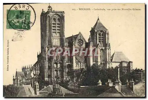 Cartes postales Bourges Cathedrale vue prise des Nouvelles Galeries