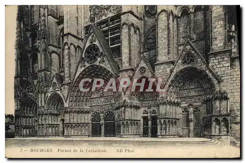 Ansichtskarte AK Bourges Portail de la Cathedrale