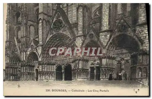 Cartes postales Bourges Cathedrale Les Cinq Portails