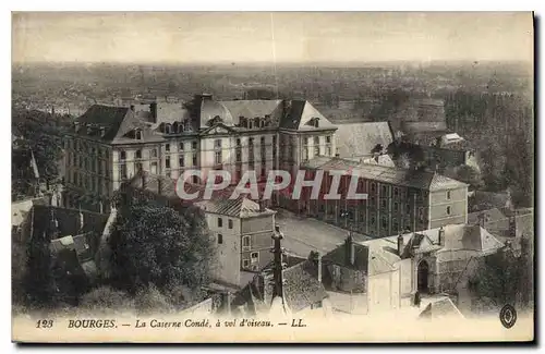 Ansichtskarte AK Bourges La Caserne Conde a vol d'oiseau Militaria