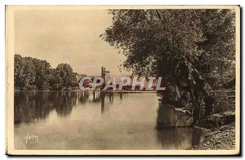 Ansichtskarte AK Villeneuve les Avignon (Gard) Le Rhone et la Tour de Philippe le Bel