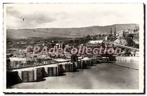 Cartes postales Barrage de Genissiat Ain et tours alimentant l'Usine