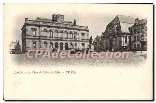 Cartes postales Laon la Place de l'Hotel de Ville