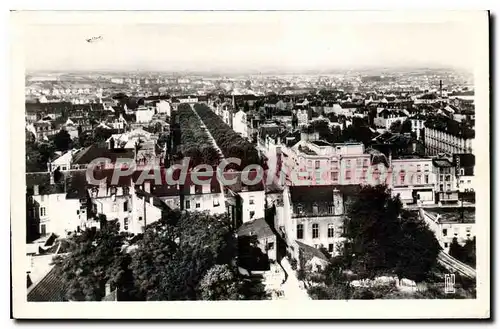 Cartes postales Montlucon vue generale sur l'Avenue de la Gare et la ville