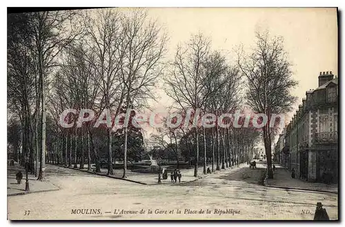 Ansichtskarte AK Moulins l'Avenue de la Gare et la Place de la Republique