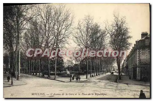 Cartes postales Moulins l'Avenue de la Gare et la Place de la Republique