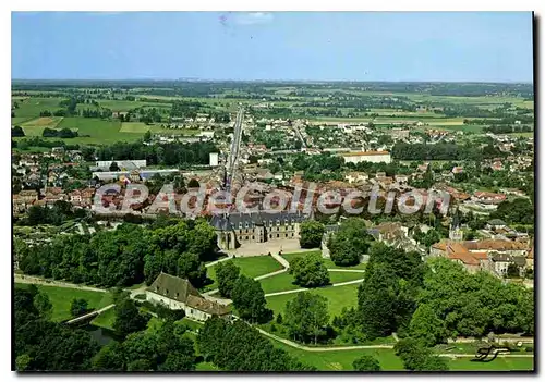 Cartes postales Lapalisse Allier Vue generale aerienne et le chateau