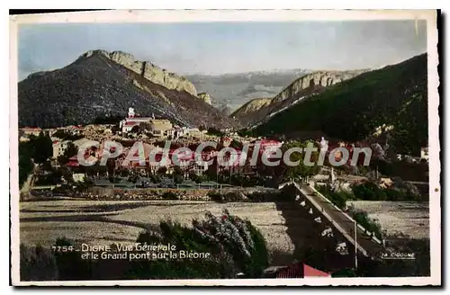 Ansichtskarte AK Digne Vue Generale et le Grand pont sur la Bleone