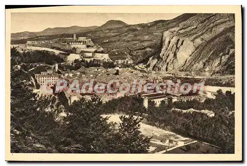 Cartes postales Les Alpes Pittoresque Sisteron Vue generale