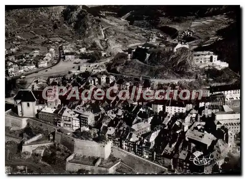 Cartes postales Briancon Htes Alpes la ville la plus haute d'Europe vue aerienne plongeante sur le Centre de la