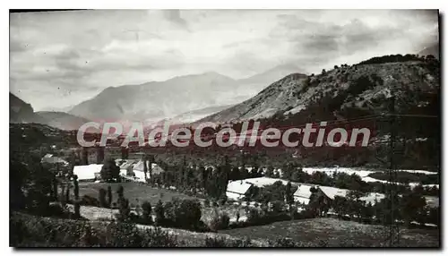 Cartes postales Les Alpes Route Napoleol Guinguette et le Drac dans le fond montagne les Vachers