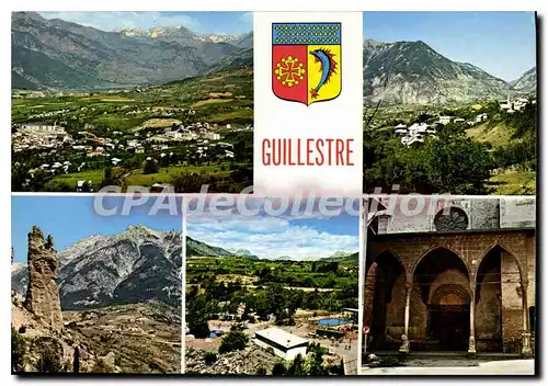 Ansichtskarte AK Les Hautes Alpes Guillestre Vue generale Risoul La Main du Titan la Piscine Porche de l'Eglise